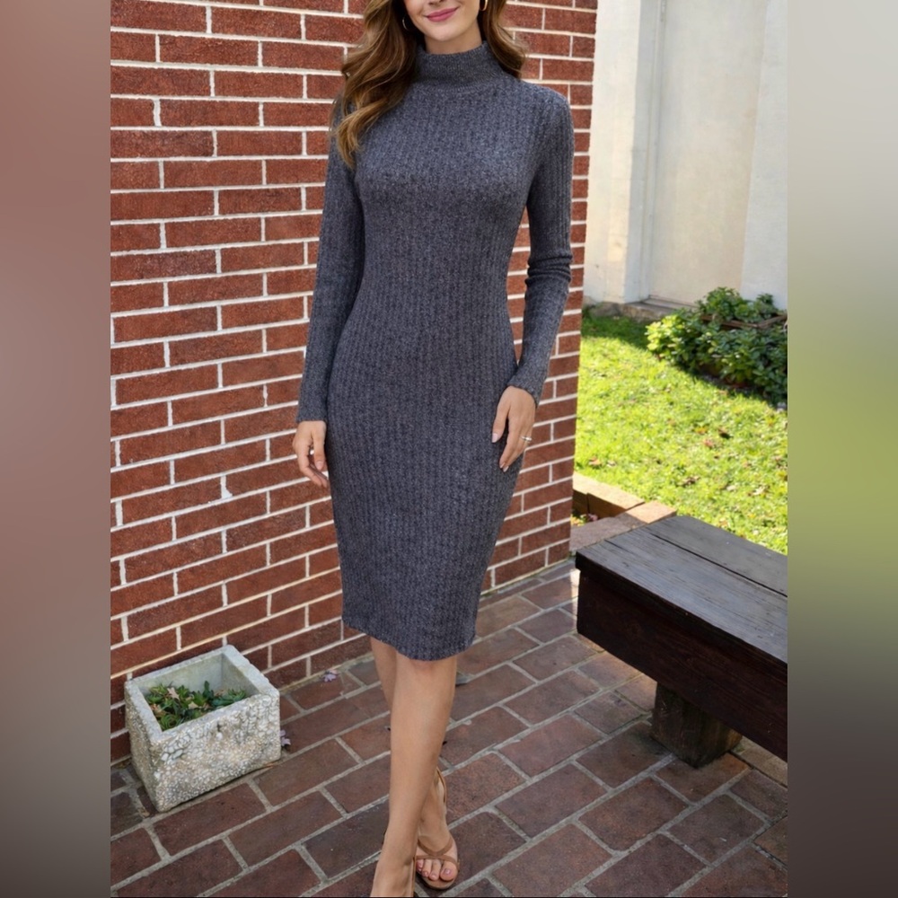 Athleta Turtleneck Knit Sweater Charcoal Gray Dress L/S Women’s Size Small